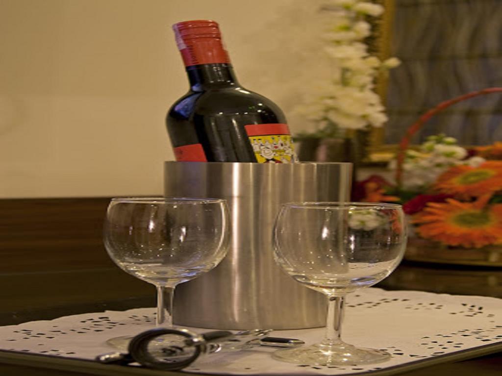 Red Maple Bed & Breakfast Ню Делхи Екстериор снимка
