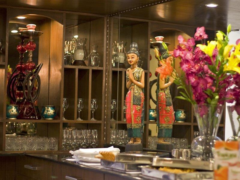 Red Maple Bed & Breakfast Ню Делхи Екстериор снимка